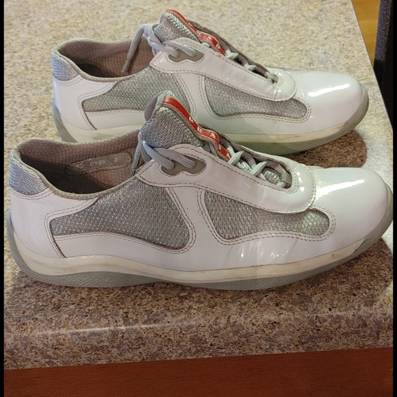 Authentic PRADA SHOES - Picture 4 of 9